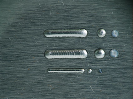 <a href='http://www.saembassy.org.cn/product/3.htm' class='text_a'>模具激光焊機(jī)</a>修復(fù)鏡面模具效果